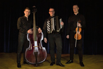 Finissage_deutsch_polnische_Kulturtage_2019_ Band_Karczmarze