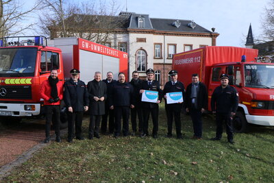 Scheckübergabe Feuerwehr