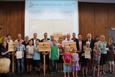 Kreisumweltpreis_1-Gruppenbild Platz 1-3 Kreisumweltpreis_1-Gruppenbild Platz 1-3