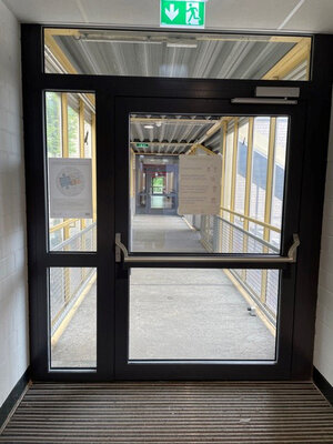 SchuleTür02 SchuleTür02